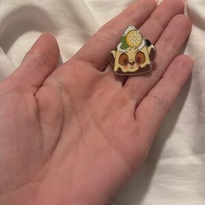 Disney parks munchling pin- simba - Pin trading-